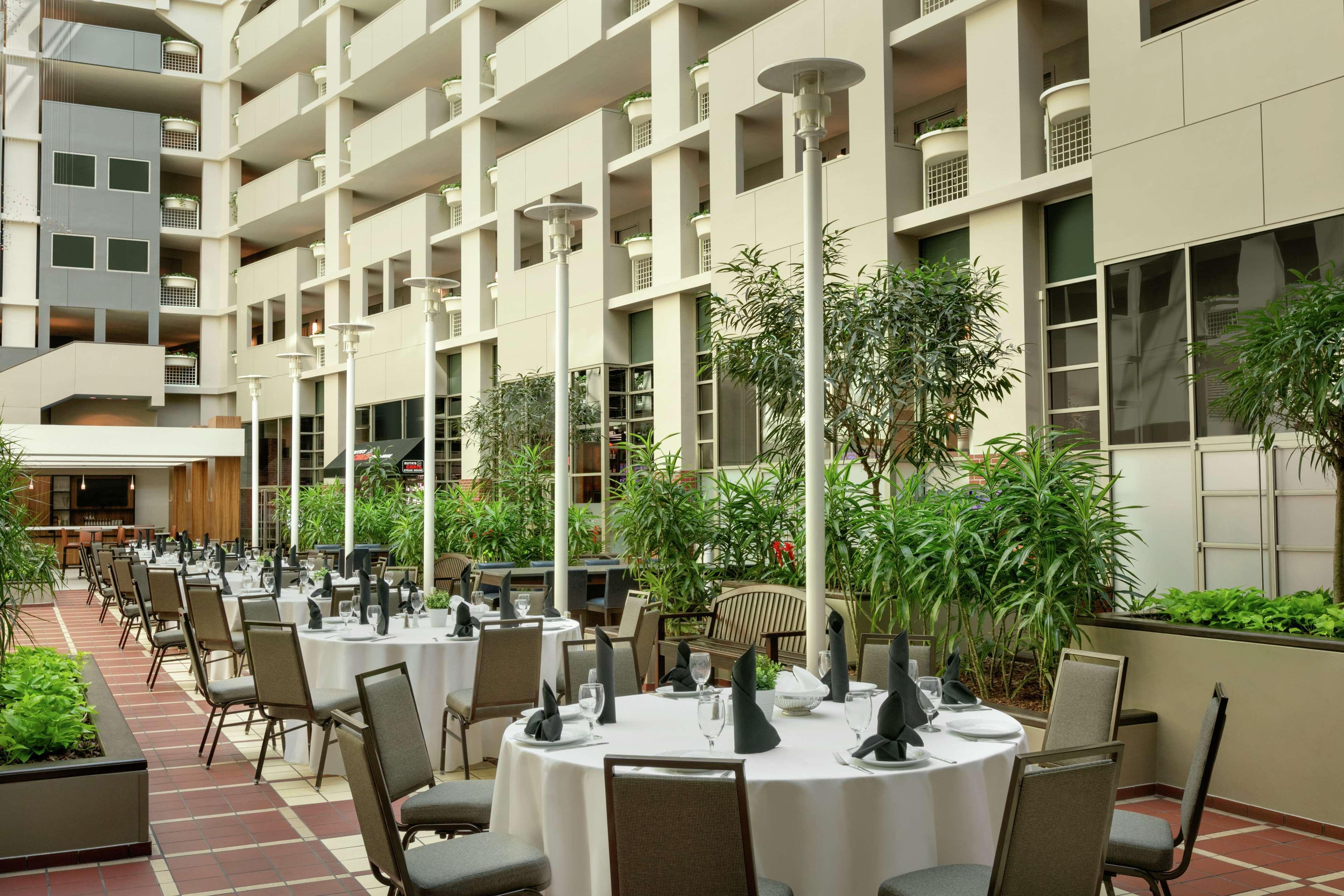 Embassy Suites By Hilton Atlanta At Centennial Olympic Park Eksteriør billede